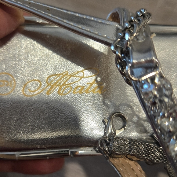 Silver Butterfly Sandals Like New Sz 9 Style Mana - Picture 10 of 12